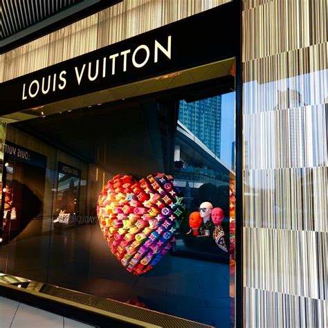 louis vuitton fort myers|Louis Vuitton store locator.